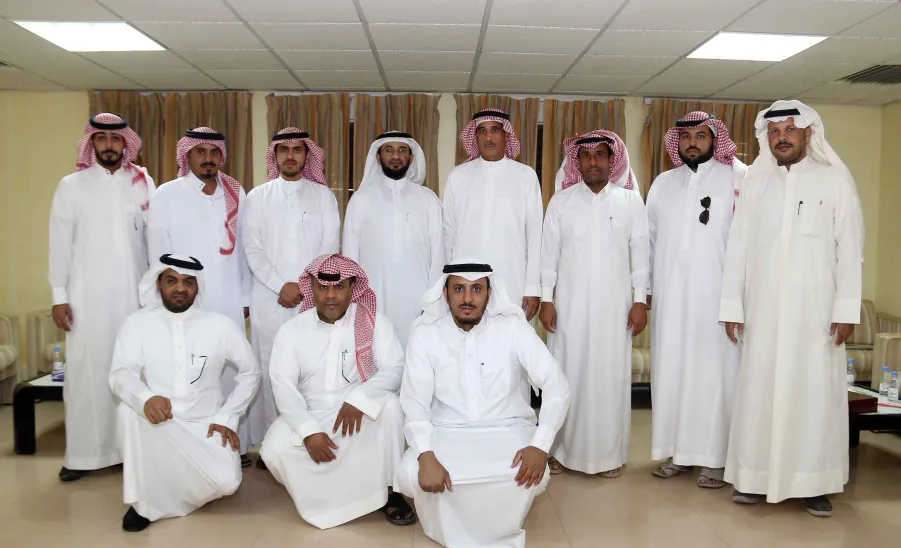 لتعزيز التعاون المشترك عميد شؤون الطلاب يزور نادي الزلفي بالزلفي -  