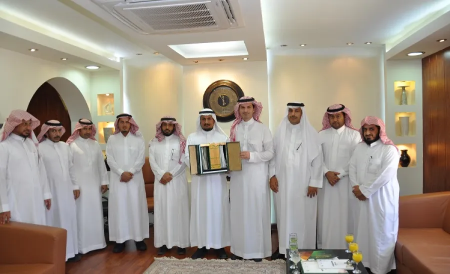 سعادة وكيل الجامعة للدراسات العليا والبحث العلمي يستقبل قيادات كلية التربية بالمجمعة - 