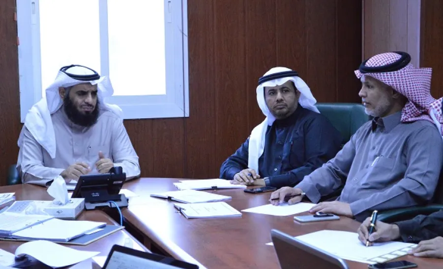 لجنة متابعة الاعتماد المؤسسي تبدأ اجتماعاتها وتتابع سير العمل لتحقيق أهدافها - 