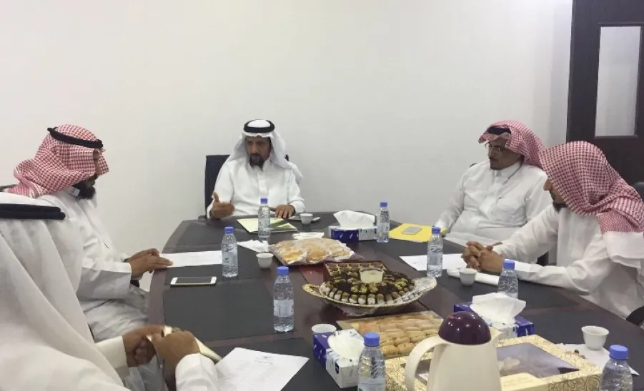 وفد من كلية الشريعة بجامعة تبوك يزورعمادة خدمة المجتمع بالجامعة - 