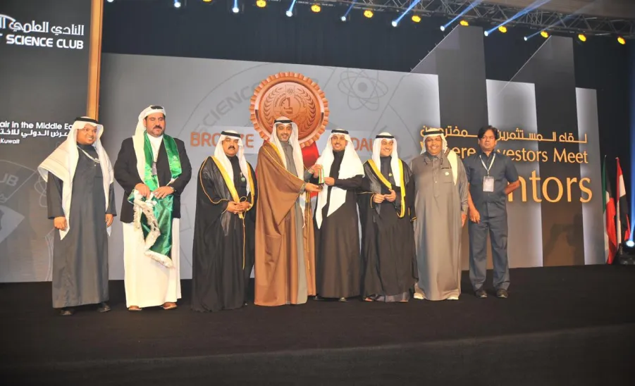الجامعة تحصد الميداليتان الذهبية والبرونزية في المعرض الدولي للاختراعات بالكويت - 