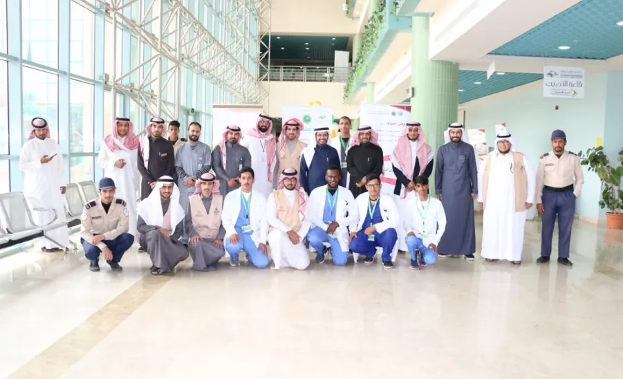 وكيل الجامعة للشؤون التعليمية يفتتح حملة كملها - 