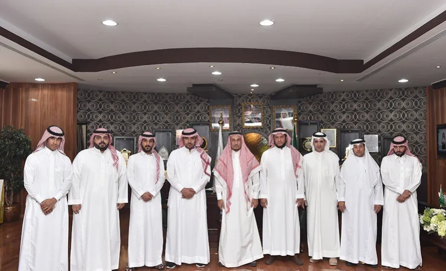 معالي مدير الجامعة يستقبل عدداً من منسوبي عمادة شؤون أعضاء هيئة التدريس والموظفين - 