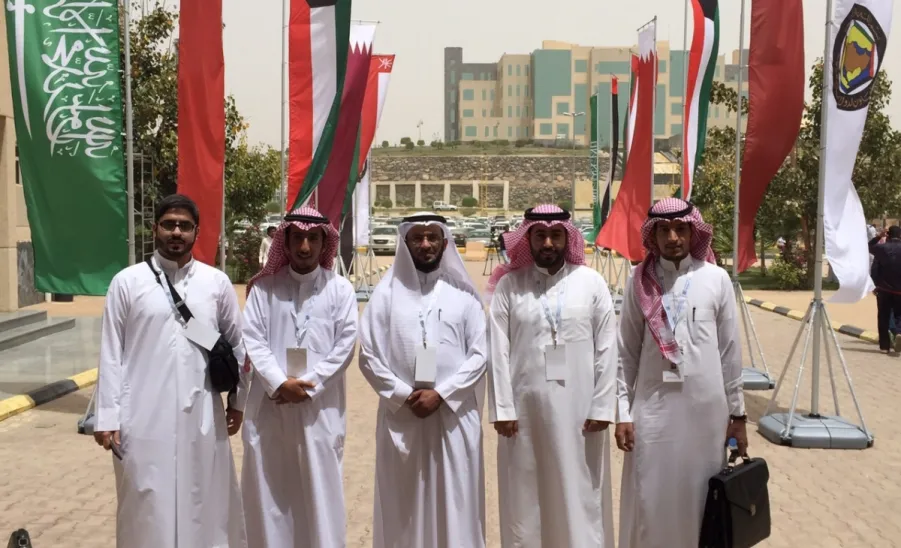 طلاب الجامعة يشاركون في الزيارة الطلابية السادسة والعشرين لجامعات ومؤسسات التعليم بدول مجلس التعاون الخليجي - 
