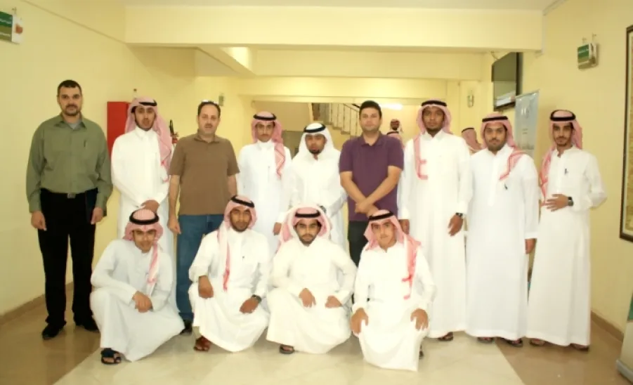 رحلة علمية لطلاب قسم الهندسة المدنية إلى مدينة سدير للصناعة و الاعمال - 