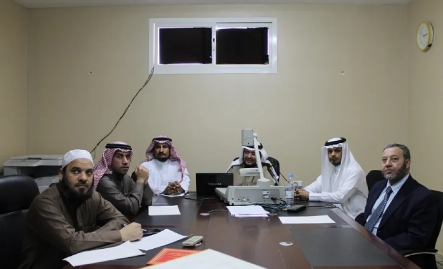 عمادة البحث العلمي تقيم لقاء لاعضاء هيئة التدريس بكلية التربية بالمجمعة - 