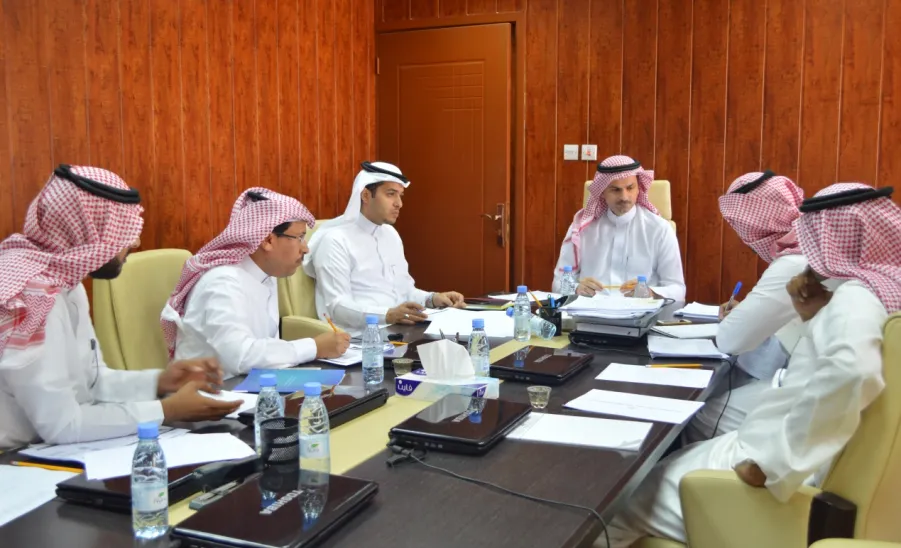 وكالة الجامعة للدراسات العليا والبحث العلمي توافق على تعيين وترقية عددٍ من المحاضرين بكليات الجامعة  - 