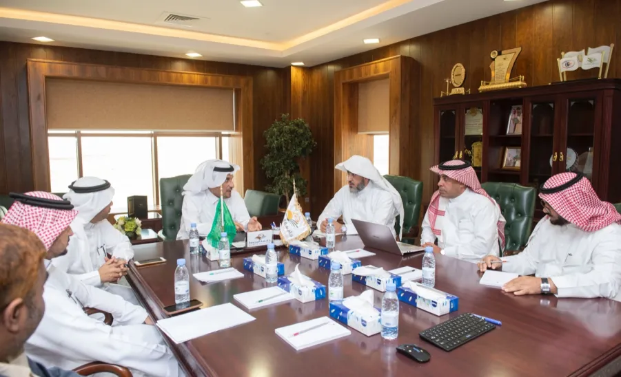 معالي مدير الجامعة يُدشن منصة المقررات المفتوحة بالجامعة " MUX " - 