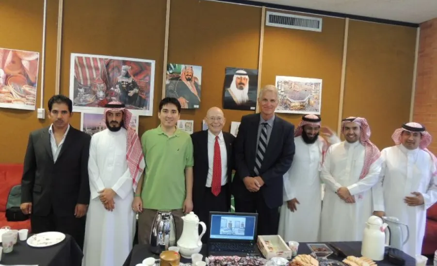 مشاركة المبتعثين السعوديين في المهرجان الدولي في أمريكا -  