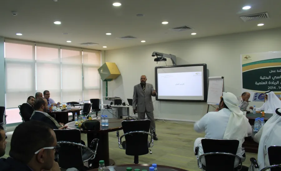 وكالة الجامعة للدراسات العليا والبحث العلمي تقيم عدداً من ورش العمل بعنوان " دور الكراسي البحثية في تحقيق الريادة العلمية " - 