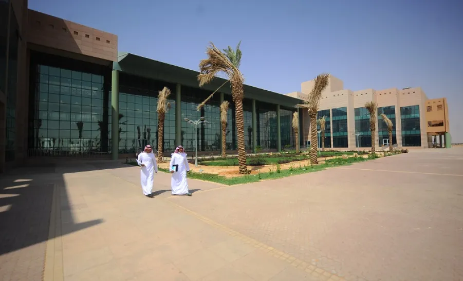 إنهاء إجراءات قبول أكثر من ست آلاف طالب وطالبة في الجامعة - 