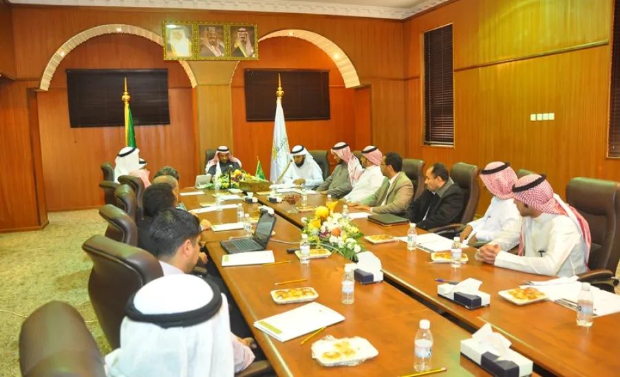 معالي مدير الجامعة يستقبل عميد البحث العلمي ومدراء مراكز البحوث -  