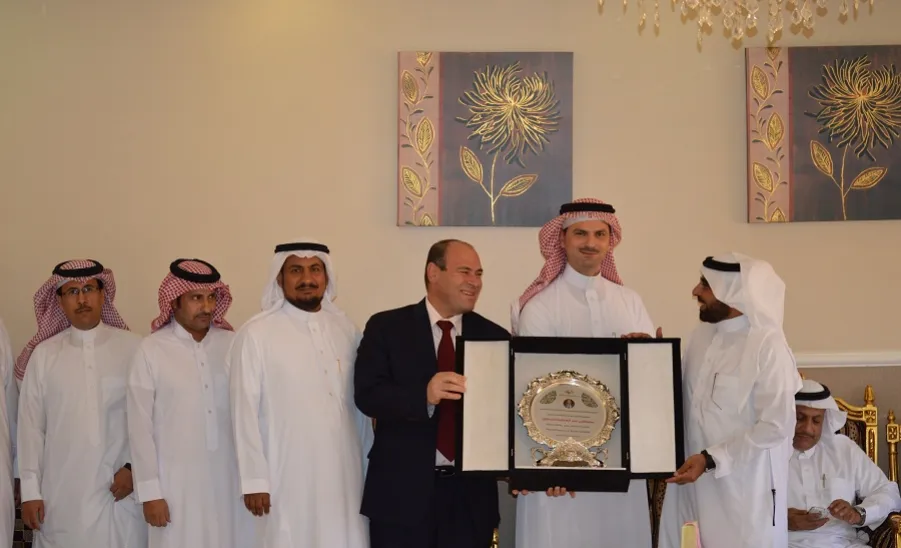 وكالة الجامعة للدراسات العليا والبحث العلمي تقيم حفل معايدة لمنسوبي الوكالة -  