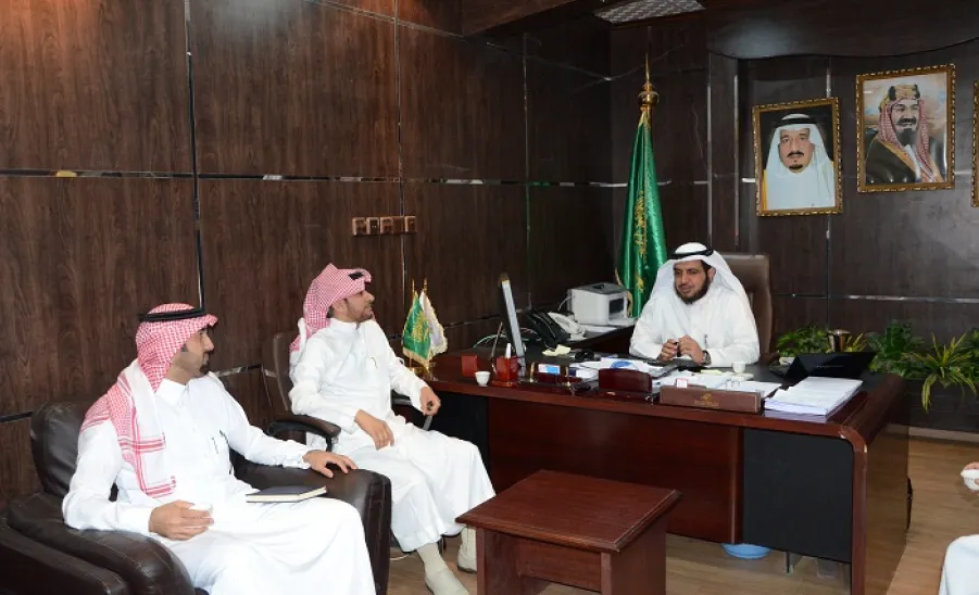 مسؤولو عمادة الجودة وتطوير المهارات في زيارة ميدانية لكلية العلوم والدراسات الإنسانية بحوطة سدير -  
