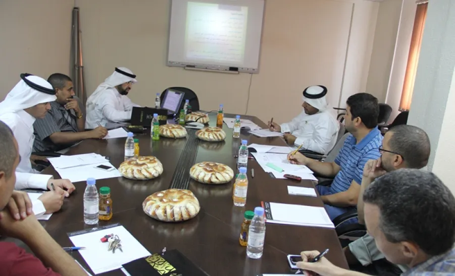 عمادةُ خدمةِ المجتمعِ وكليةُ الهندسةِ تعقدان لقاءً تنسيقياً حول البرامج التعليمية   -  