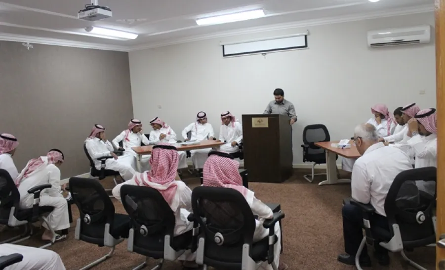 قسمي إدارة الأعمال واللغة الانجليزية بكلية العلوم والدراسات الإنسانية بحوطة سدير إلى نهائي مسابقة فرسان الأقسام الأولى بالكلية - 