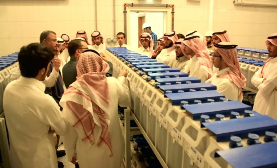 طلاب قسم الهندسة الكهربائية في زيارةٍ علميةٍ لمحطة كهرباء جلاجل - 
