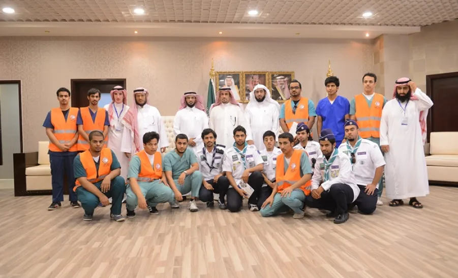 معالي مدير الجامعة يلتقي بجوالة المجمعة والفريق التطوعي المشاركين في حج 1435هـ - 