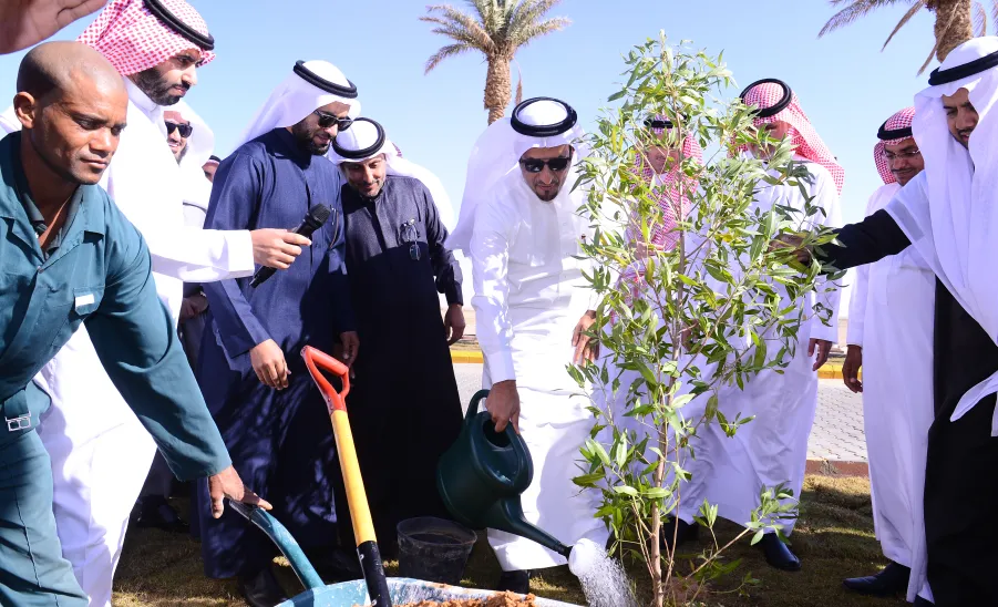 معالي مدير الجامعة يرعى انطلاق فعاليات أسبوع الشجرة 39 - 