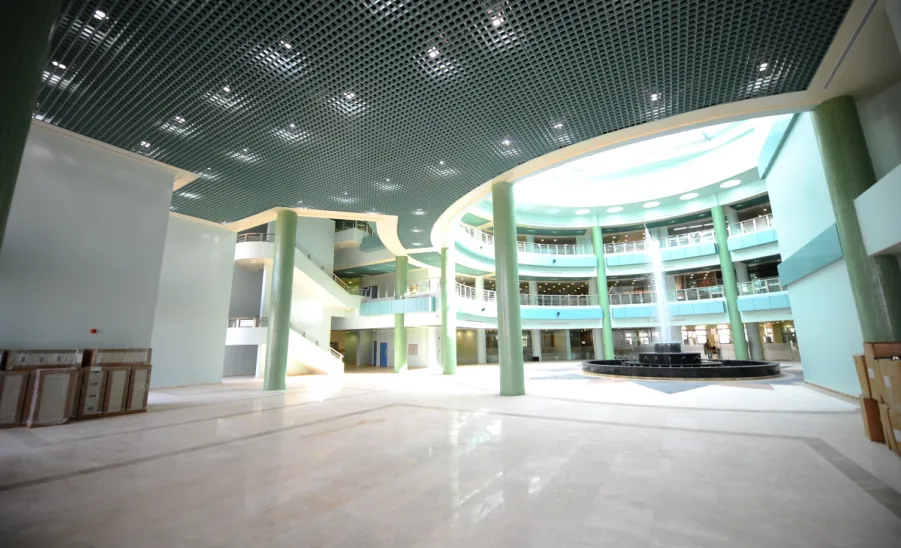 الجامعة تكمل استعداداتها للعام الجامعي الجديد -  