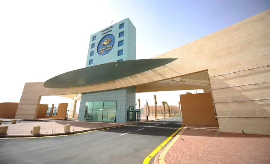 الجامعة تعلن عن توفر فرص ابتعاث لمنسوبيها لخدمة مشروع المستشفى الجامعي - 