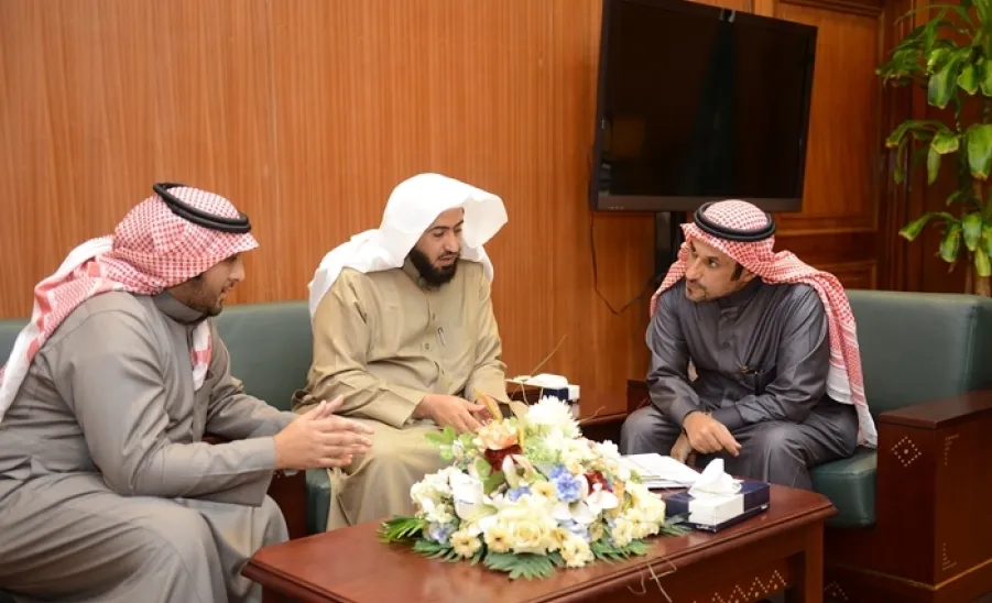 معالي مدير الجامعة يطَّلعُ على التقرير الدوري عن سير أعمال مشروع الاتصالات الإدارية و الأرشفة الإلكترونية و إجراءات سير العمل - 