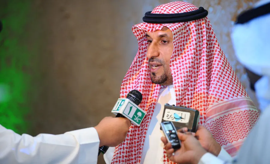 معالي مدير الجامعة يرفع شكره للقيادة على الثقة الملكية بالتمديد لمعاليه -  