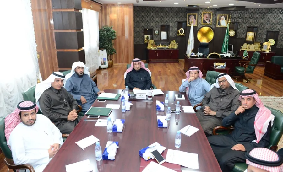 برئاسة معالي مدير الجامعة .. لجنة التعاملات الإلكترونية بالجامعة تعقد اجتماعها الرابع - 
