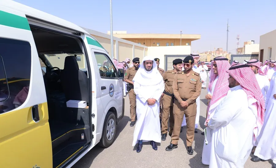   معالي مدير الجامعة يطلق أسطول حافلات الجامعة و يلتقي بقائدي الحافلات بمعية مدراء مرور المحافظات التي تخدمها الجامعة - 