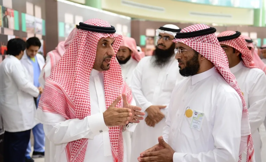 معالي مدير الجامعة يتابعُ واقع خدمات التغذية في كليات الجامعة ويطَّلعُ على تقرير عمادة شؤون الطلاب -  