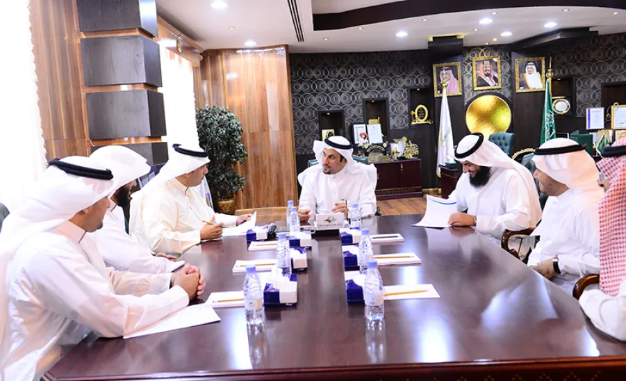 مدارس رواد الجامعة توقع اتفاقية عمل مع كلية التربية بالزلفي - 