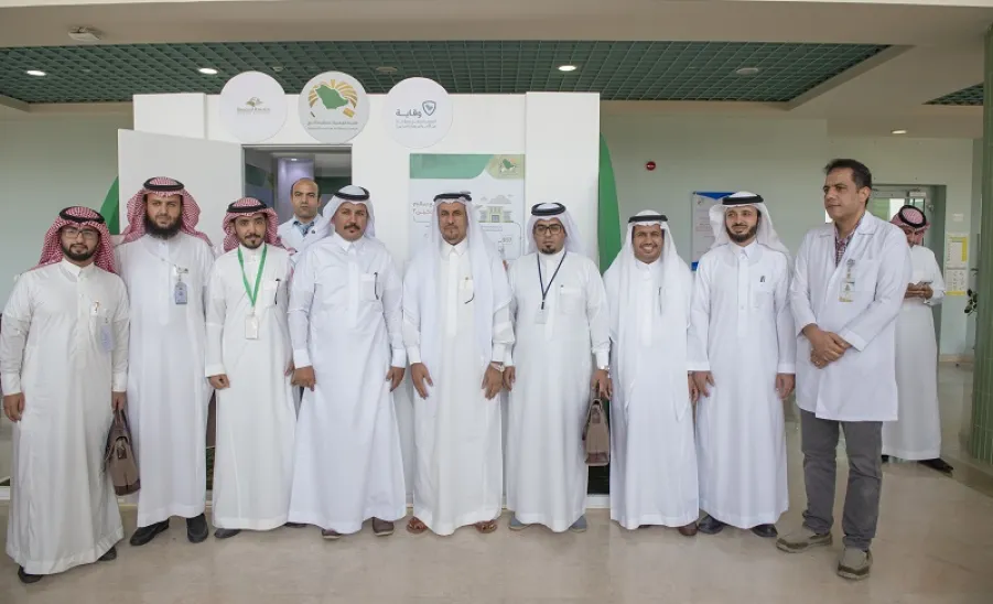 معالي مدير الجامعة يفتتح عيادة مكافحة التدخين بالجامعة - 