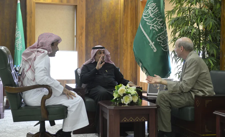 البروفيسور ديفيد جولدسمان رئيس برامج الماجستير في كلية ميلتون ستيوارت الهندسية من جامعة جورجيا التقنية يزور الجامعة - 