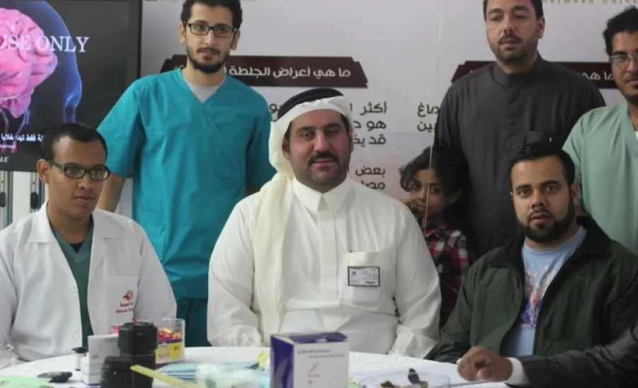 وحدة خدمة المجتمع التابعة لوكالة الكلية للدراسات العليا والبحث العلمي بكلية العلوم الطبية التطبيقية بالجامعة تُقِيمُ حملةً توعويةً بأمراض الجلطات الدماغية بأسواق بندة بالمجمعة - 