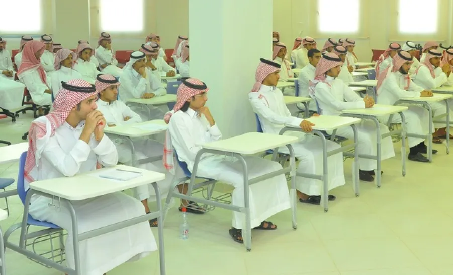 فتح القبول ببرامج تعليمية بعمادة خدمة المجتمع والتعليم المستمر -  