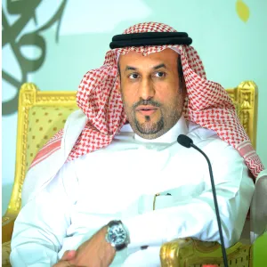 عمادة شؤون الطلاب تهنئ معالي مدير الجامعة ومنسوبيها إنجازها الكبير في تقييم الجامعات العلمي