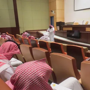 لقاء معالي مدير الجامعة مع الطلاب المستجدين للفصل الأول من العام الدراسي 1435هـ/1436هـ.
