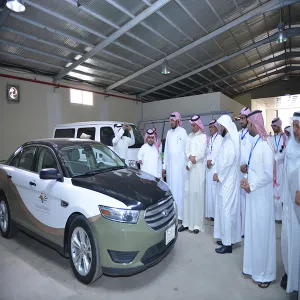 وكيل الجامعة يتفقد أعمال الإدارة العامة للمرافق والخدمات ويدشن الشعار الجديد   لسيارات الخدمات