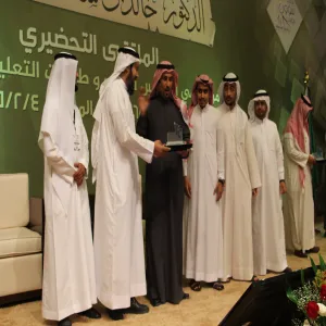 كلية العلوم تحقق المركز الأول في البحوث العلمية للطلاب