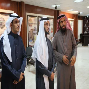 عمادة شؤون الطلاب في زيارة إلى المستودع الخيري بالمجمعة