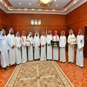 معالي مدير الجامعة يستقبل منسوبي عمادة شؤون الطلاب