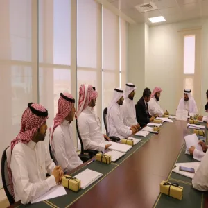 عمادة شؤون الطلاب تعقد الاجتماع الأول وورش العمل التخصصية