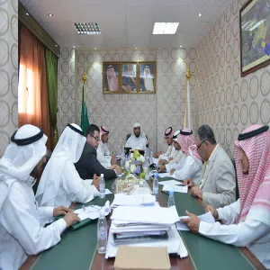 لمتابعة أعمال السلامة في الجامعة : لجنة السلامة والأمن الجامعي تواصل اجتماعاتها