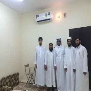 عمادة شؤون الطلاب تكمل استقبال طلاب المنح الدراسية