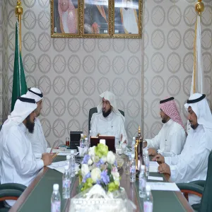 لجنة إعداد الدراسة الفكرية عن الظواهر السلبية تواصل عقد اجتماعاتها