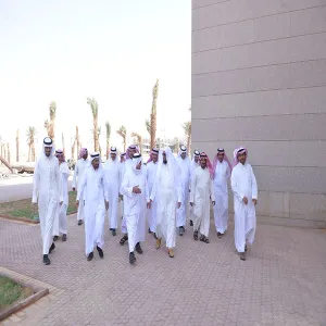 وكيل الجامعة يتفقد الأعمال التكميلية لإسكان أعضاء هيئة التدريس بالزلفي