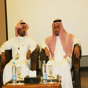 حضور سعادة مدير مركز الابتكار والافكار الطلابية المتميزة  لقاء الطلبة  المشاركين في المؤتمر العلمي الخامس