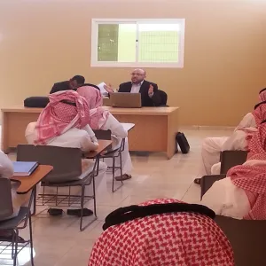 مركز التوجيه والإرشاد الطلابي يقدم برنامج إرشادياً في كلية الغاط