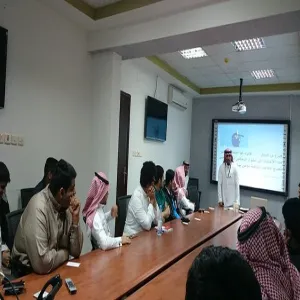 سلسلة من الدورات التدريبية تقيمها العمادة في كليات الجامعة
