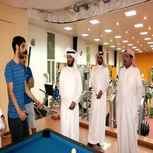 عميد شؤون الطلاب يتفقد سير برامج الصالة الرياضية في شهر رمضان